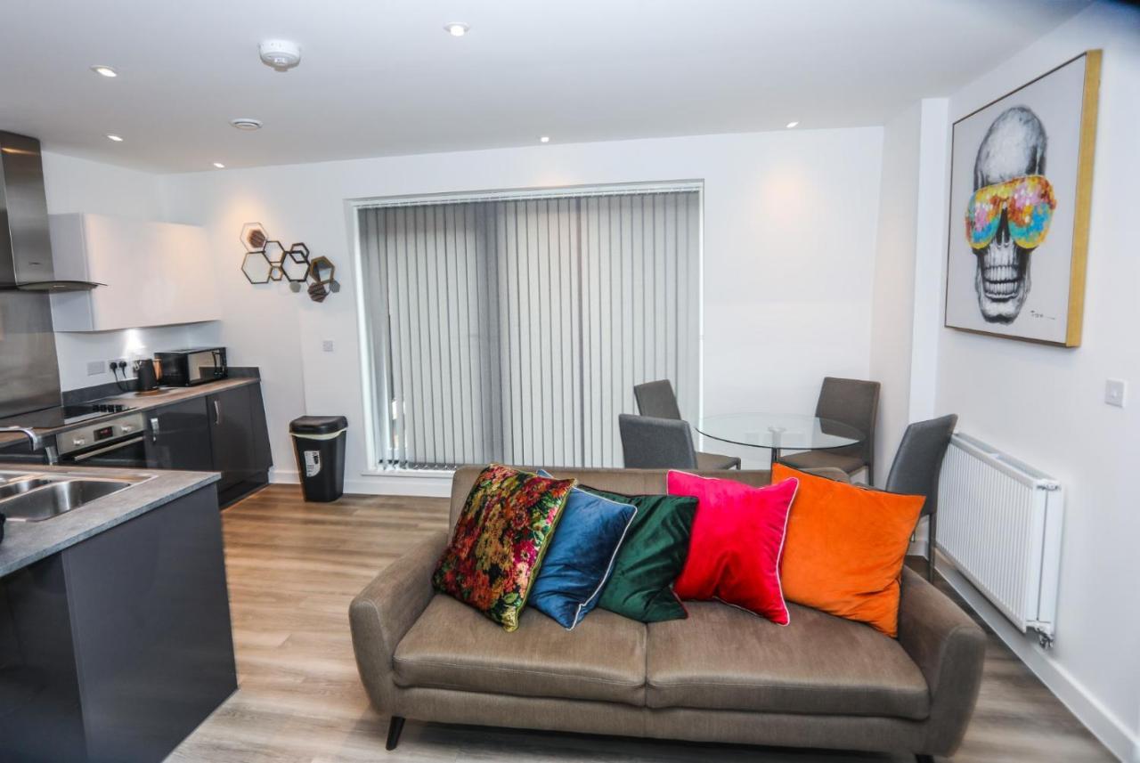 Lovely 2 Bed Apartment With Parking London Ngoại thất bức ảnh