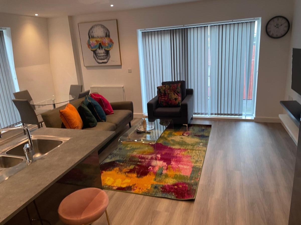 Lovely 2 Bed Apartment With Parking London Ngoại thất bức ảnh