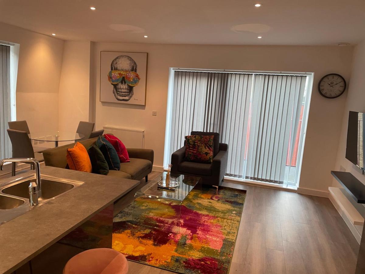 Lovely 2 Bed Apartment With Parking London Ngoại thất bức ảnh